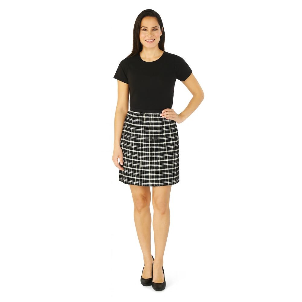 GANT Rugger pleated A-line Argyle Print in Navy and Cream, size Medium.